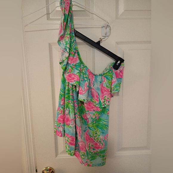 Lilly Pulitzer Tops - Lilly Pulitzer One Shoulder Flamingo Top No Fading XL